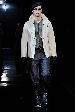 Giorgio Armani / - 2010-2011